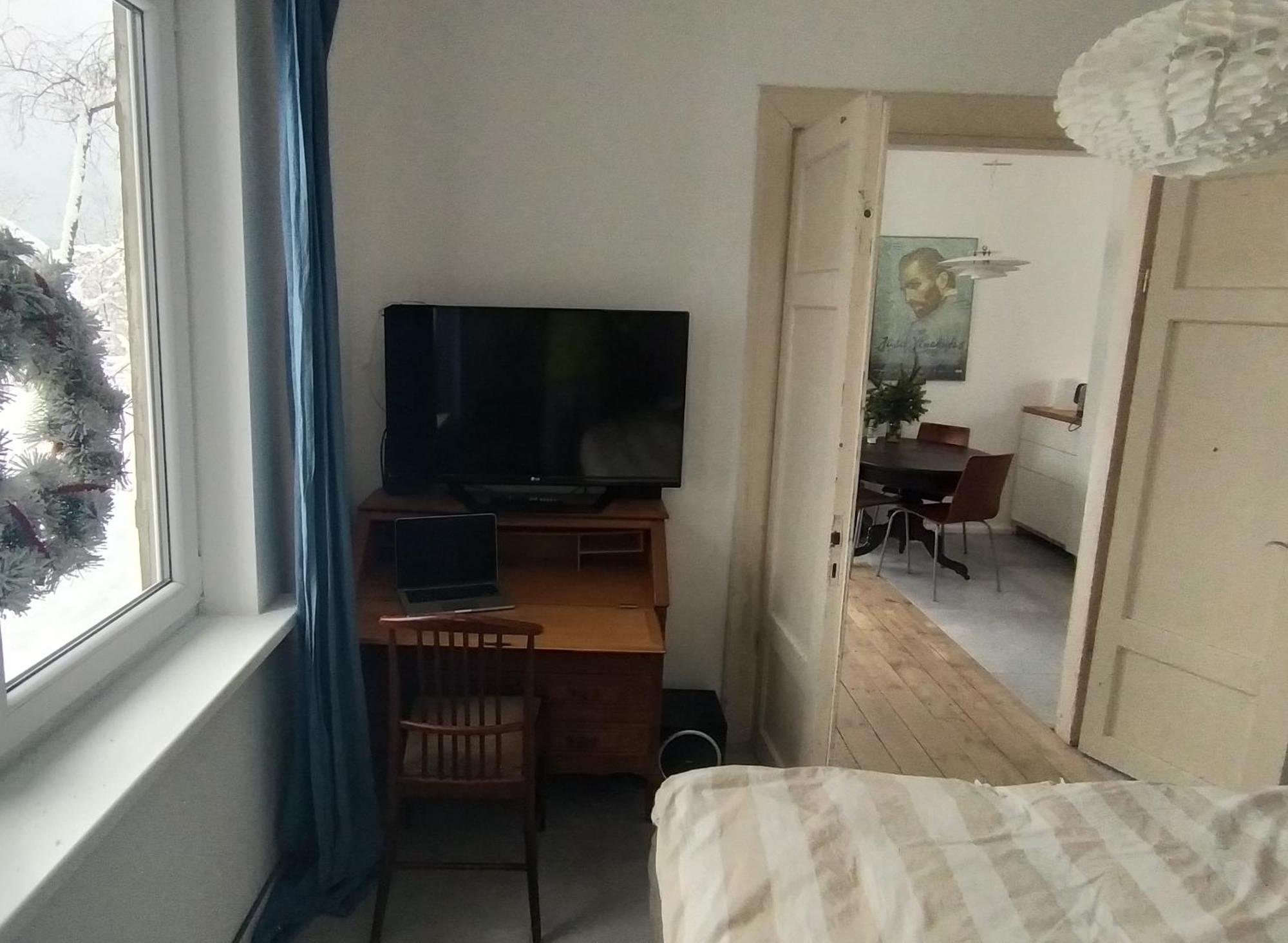 Hillside View House With Garden, Private Parking, Quiet Location - 12 Min To Old Town Anytime, Long Stays Welcome Vilna Exterior foto